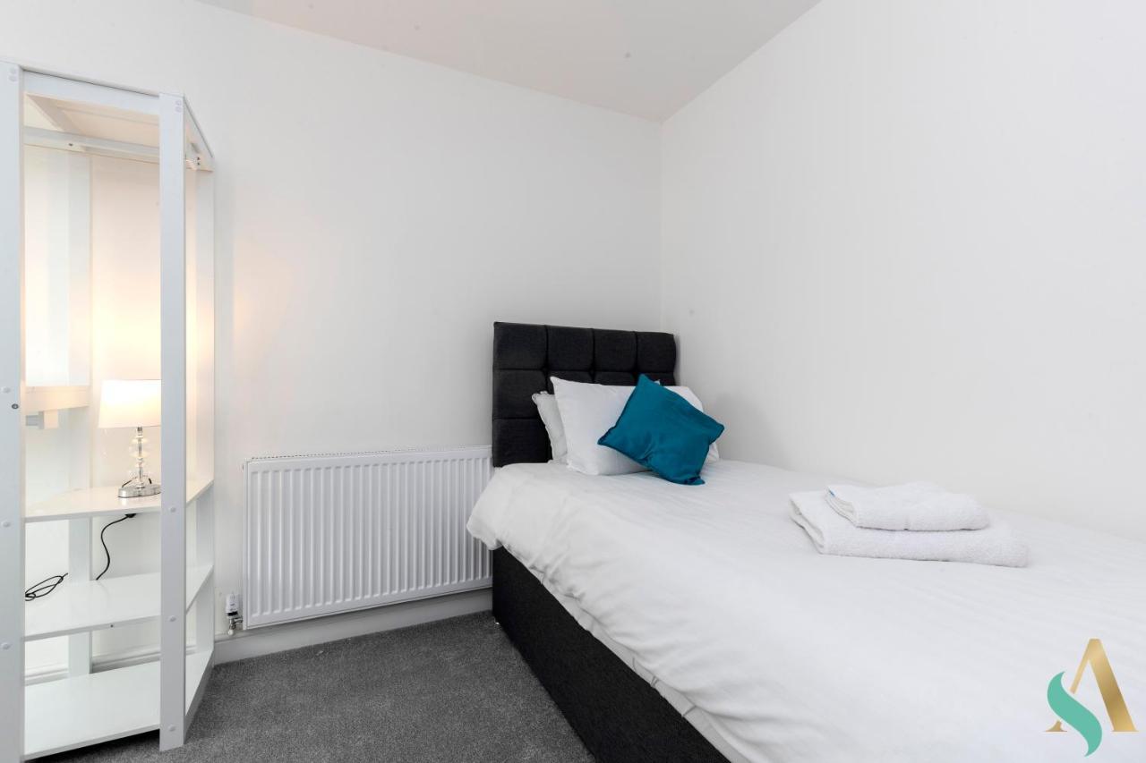 Globe Apartments 吉斯伯勒 外观 照片